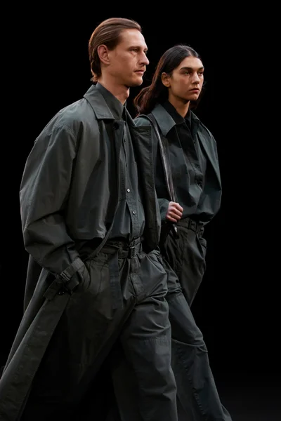 Look 3